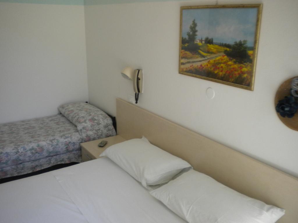 Hotel Nives Rímini Habitación foto