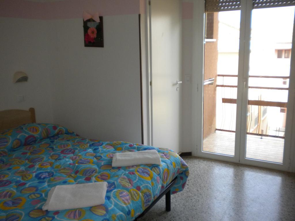 Hotel Nives Rímini Habitación foto