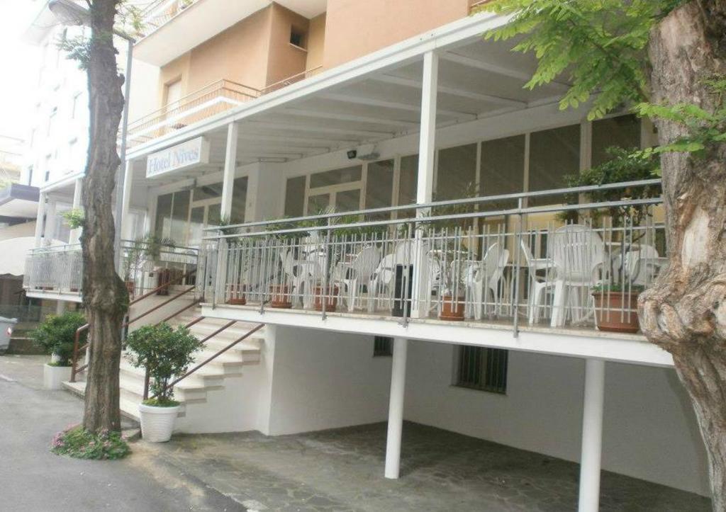 Hotel Nives Rímini Exterior foto